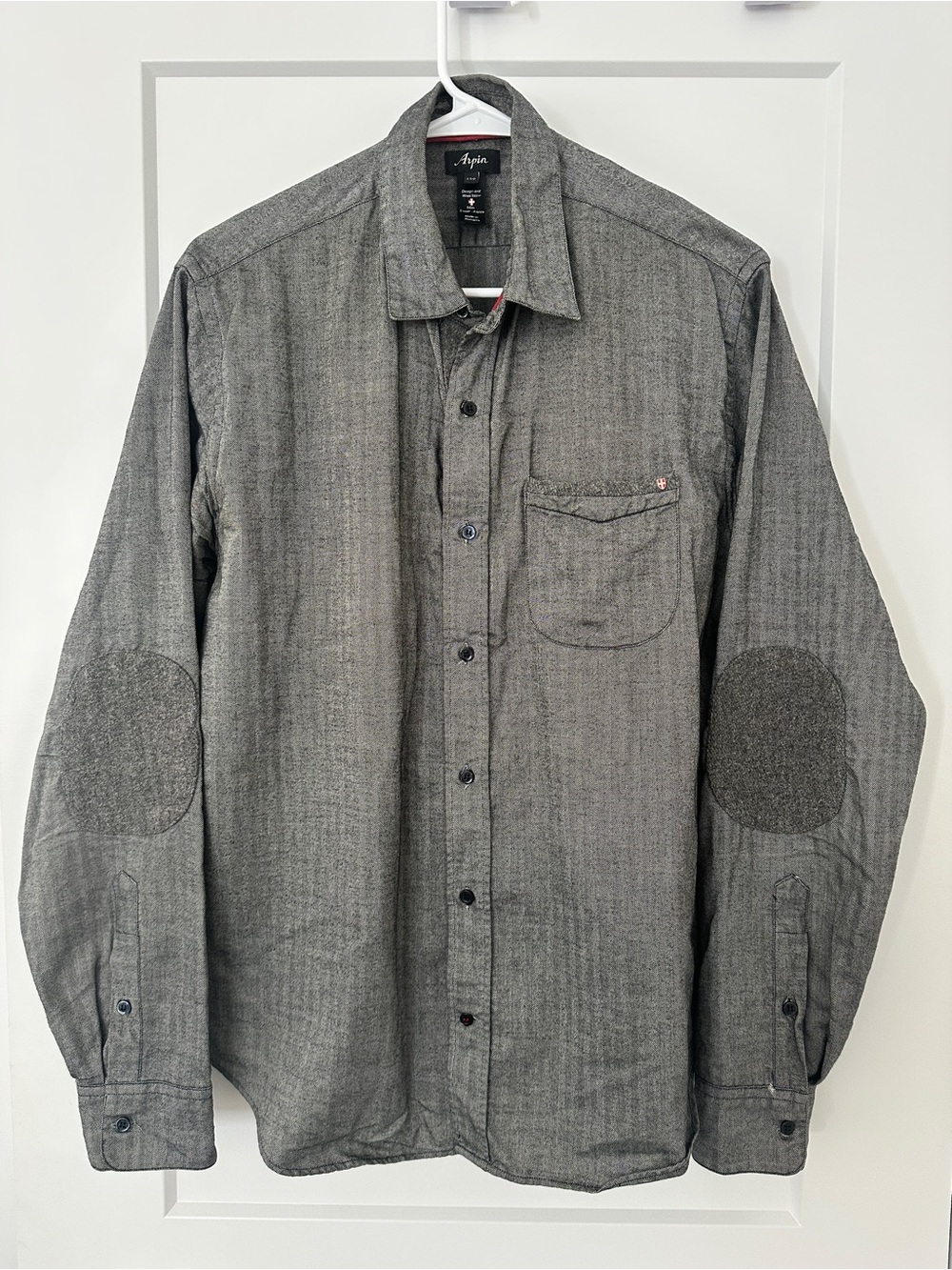 Swiss Arpin Men’s Grey Herringbone Long Sleeve Button Up Shirt Size Medium